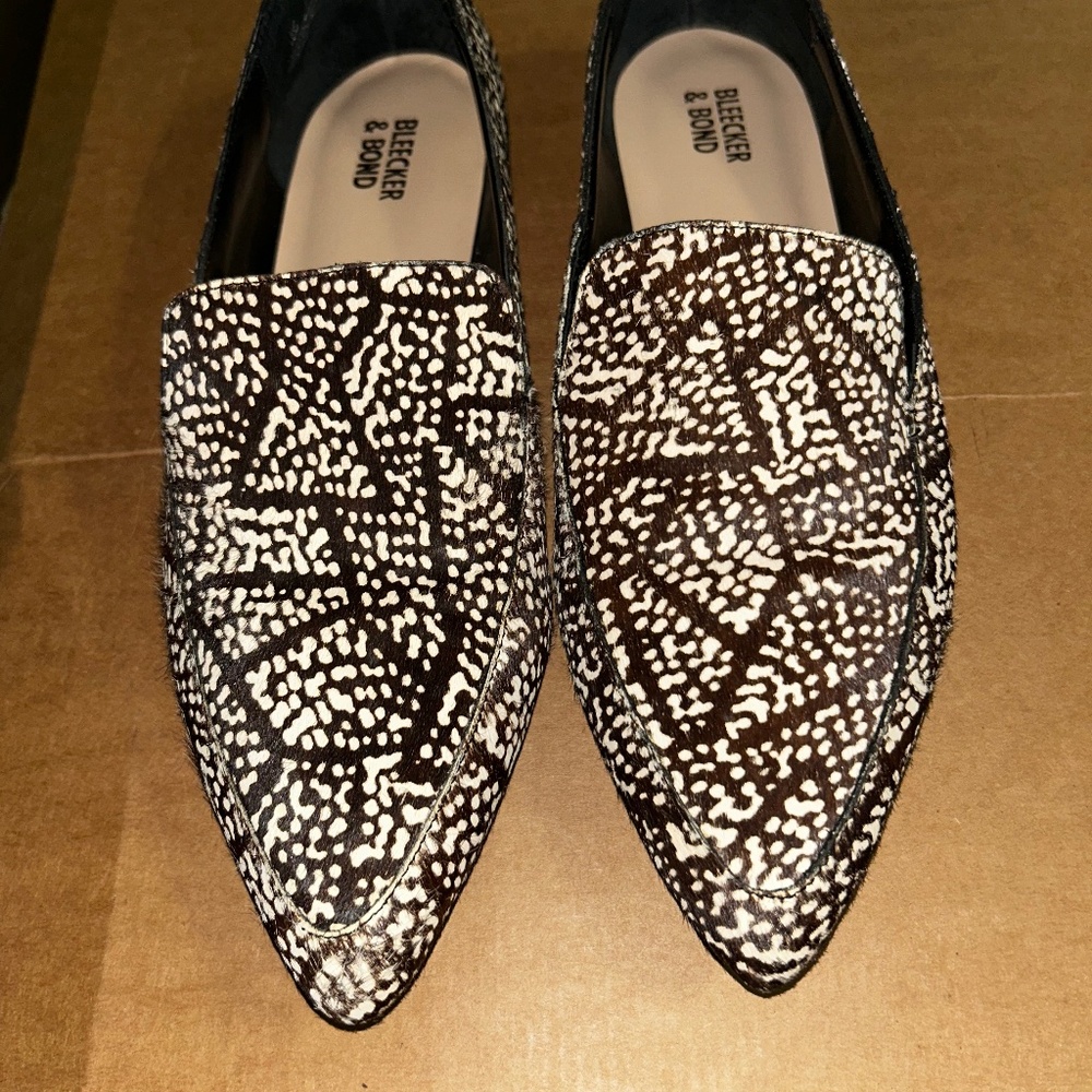 Neutral Graphic Print Bleecker and Bond Pointed Loafers